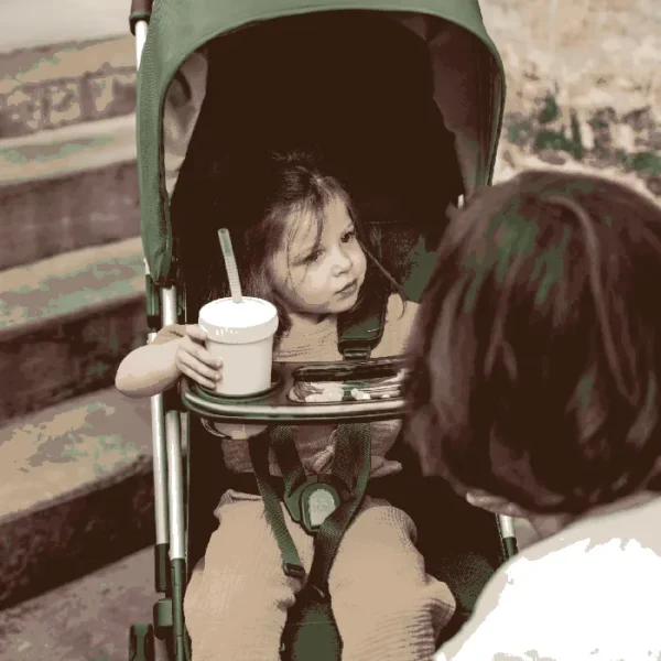 Uppababy Minu V2 Snack Tray – Snack & Sip on the Go